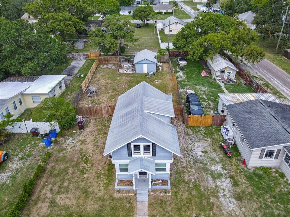 Active With Contract: $200,000 (2 beds, 2 baths, 1490 Square Feet)