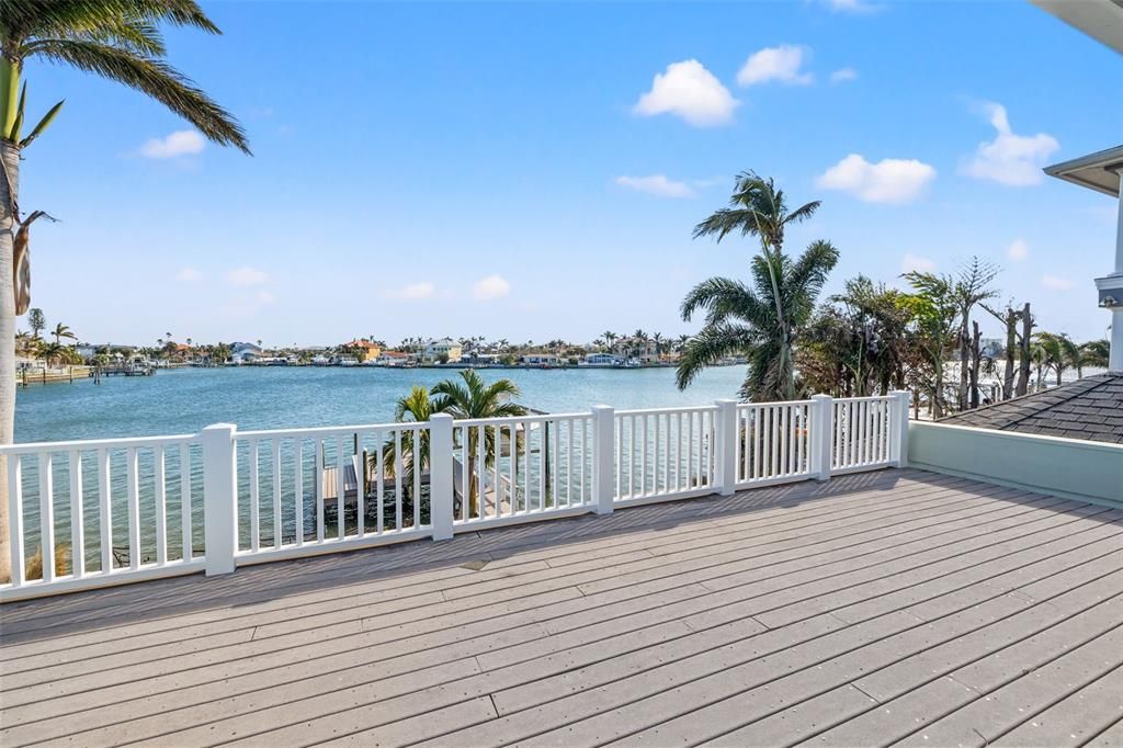 Под контрактом: $1,495,000 (3 спален, 2 ванн, 2367 Квадратных фут)