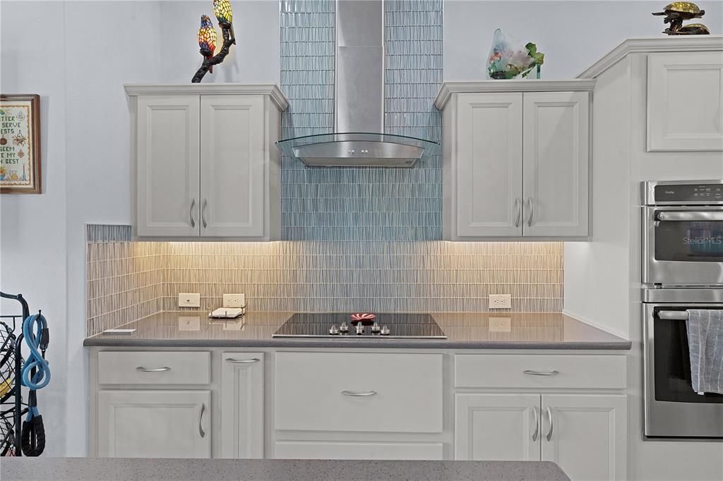 На продажу: $915,000 (4 спален, 3 ванн, 2296 Квадратных фут)