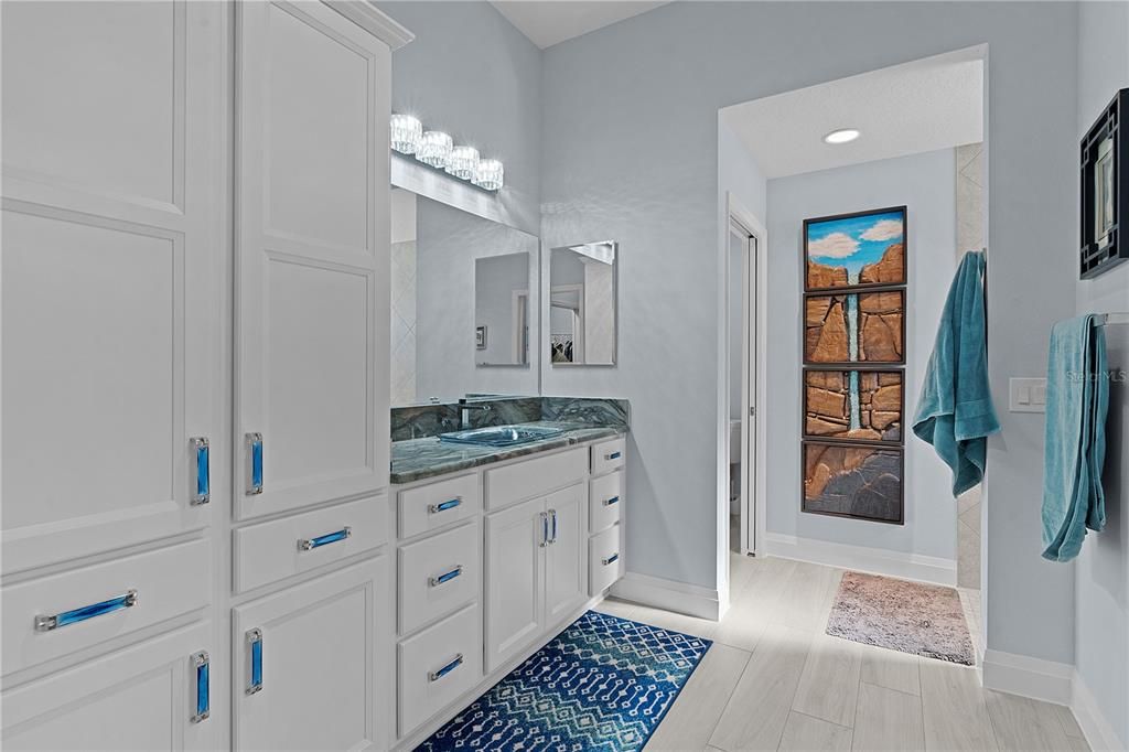 На продажу: $915,000 (4 спален, 3 ванн, 2296 Квадратных фут)