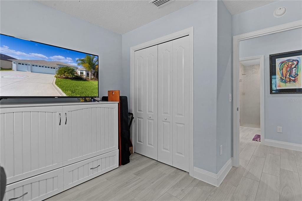 На продажу: $915,000 (4 спален, 3 ванн, 2296 Квадратных фут)