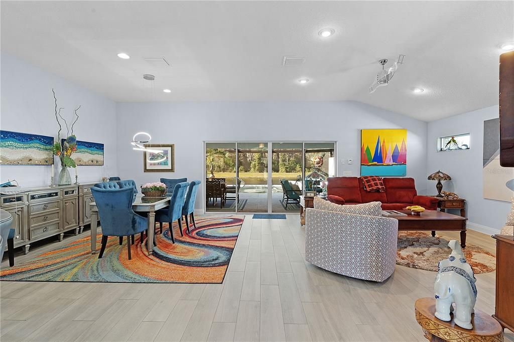 На продажу: $915,000 (4 спален, 3 ванн, 2296 Квадратных фут)