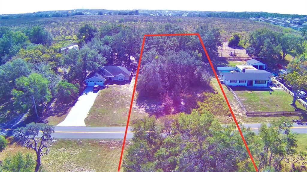 待售: $139,900 (1.30 acres)