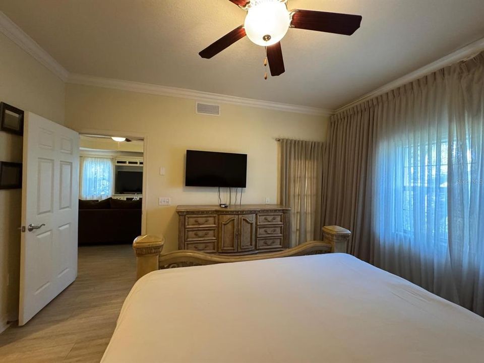 На продажу: $379,999 (3 спален, 3 ванн, 1755 Квадратных фут)