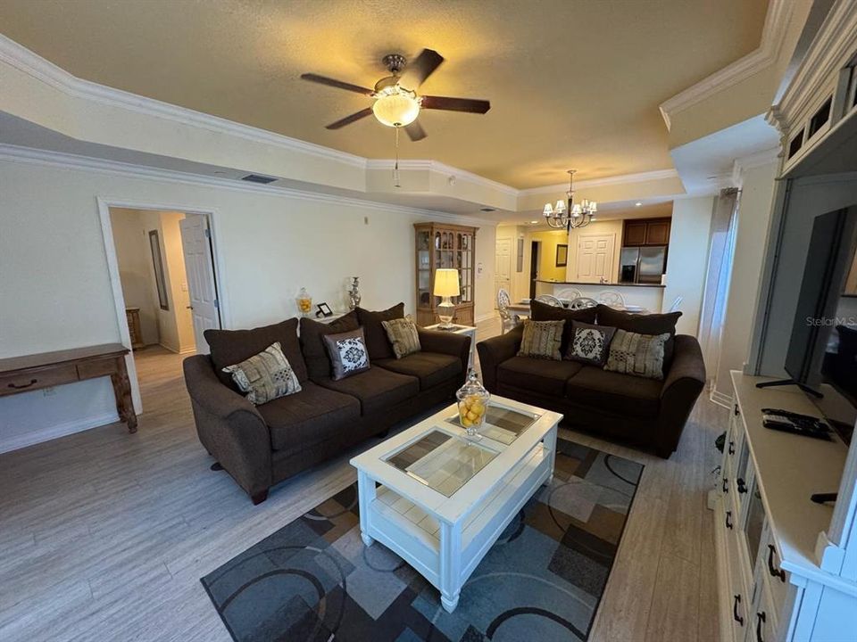 На продажу: $379,999 (3 спален, 3 ванн, 1755 Квадратных фут)