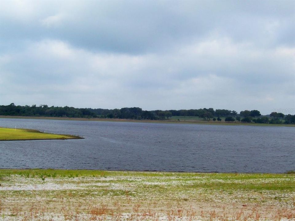 En Venta: $13,500 (0.24 acres)