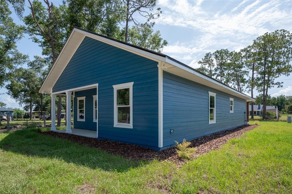 待售: $281,900 (3 贝兹, 2 浴室, 1241 平方英尺)