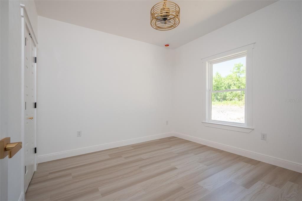 待售: $281,900 (3 贝兹, 2 浴室, 1241 平方英尺)