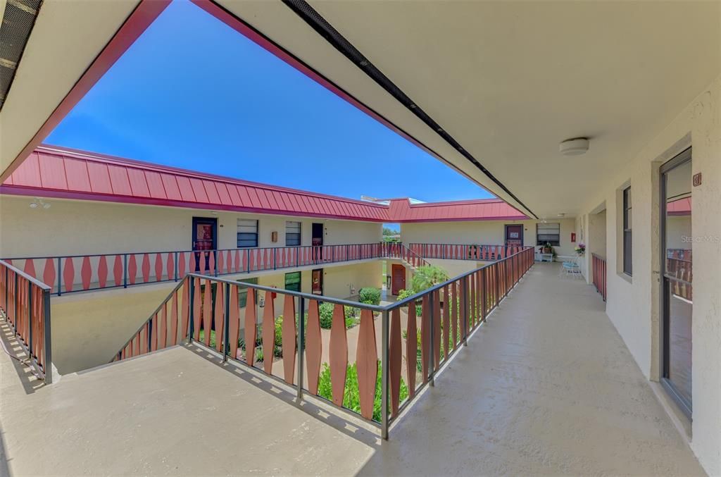 待售: $129,900 (2 贝兹, 2 浴室, 1118 平方英尺)