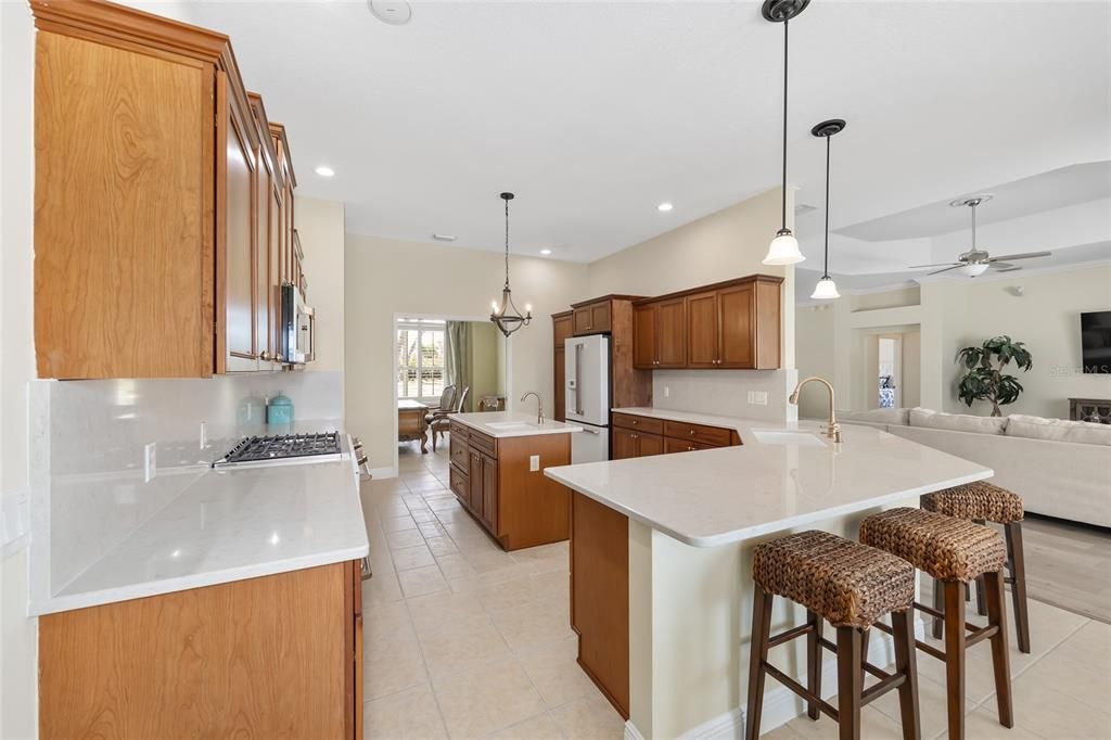 For Sale: $1,177,000 (3 beds, 3 baths, 3407 Square Feet)