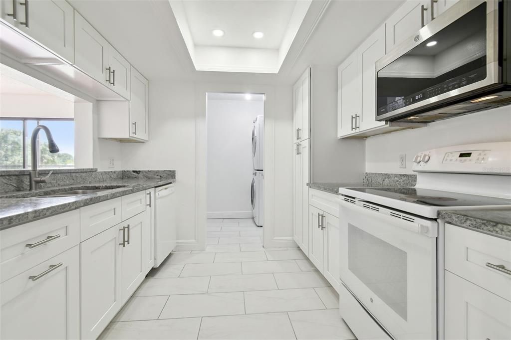 Active With Contract: $229,000 (2 beds, 2 baths, 1125 Square Feet)