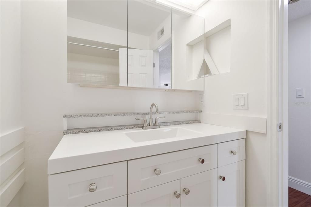 Active With Contract: $229,000 (2 beds, 2 baths, 1125 Square Feet)