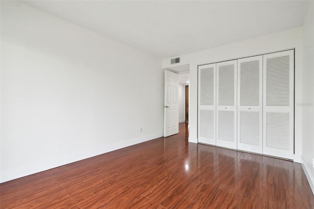 Active With Contract: $229,000 (2 beds, 2 baths, 1125 Square Feet)