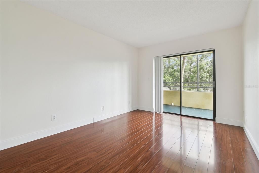 Active With Contract: $229,000 (2 beds, 2 baths, 1125 Square Feet)