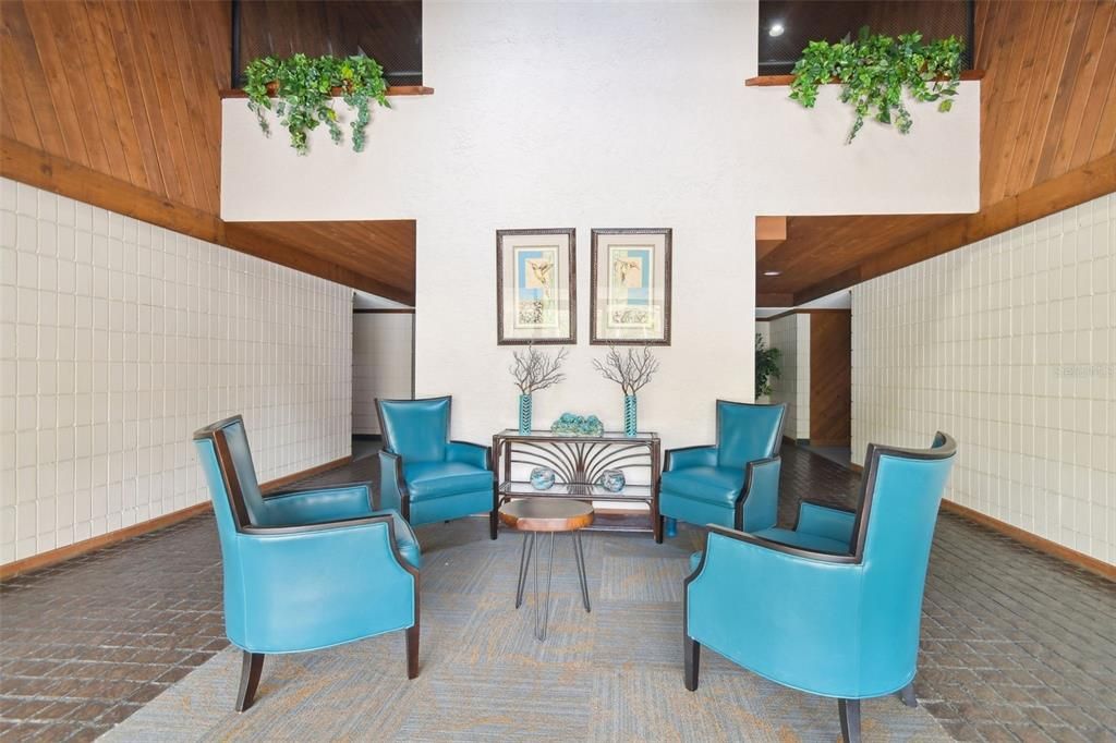 Active With Contract: $229,000 (2 beds, 2 baths, 1125 Square Feet)