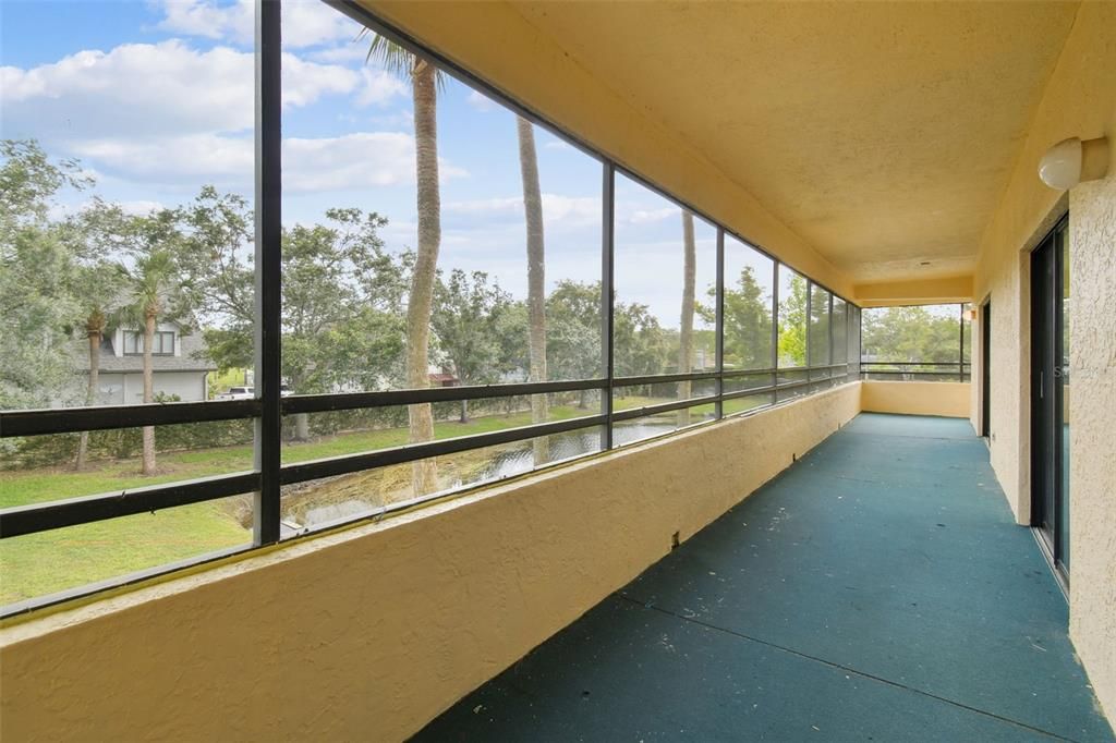 Active With Contract: $229,000 (2 beds, 2 baths, 1125 Square Feet)