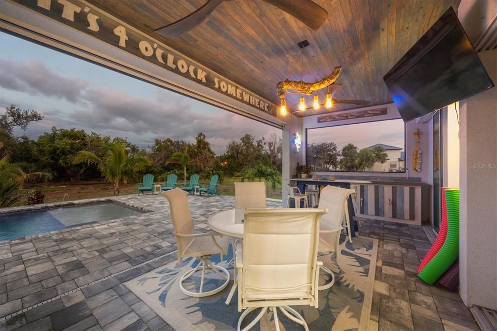 待售: $798,000 (3 贝兹, 2 浴室, 1934 平方英尺)