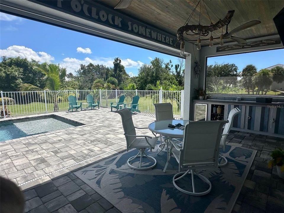 待售: $798,000 (3 贝兹, 2 浴室, 1934 平方英尺)