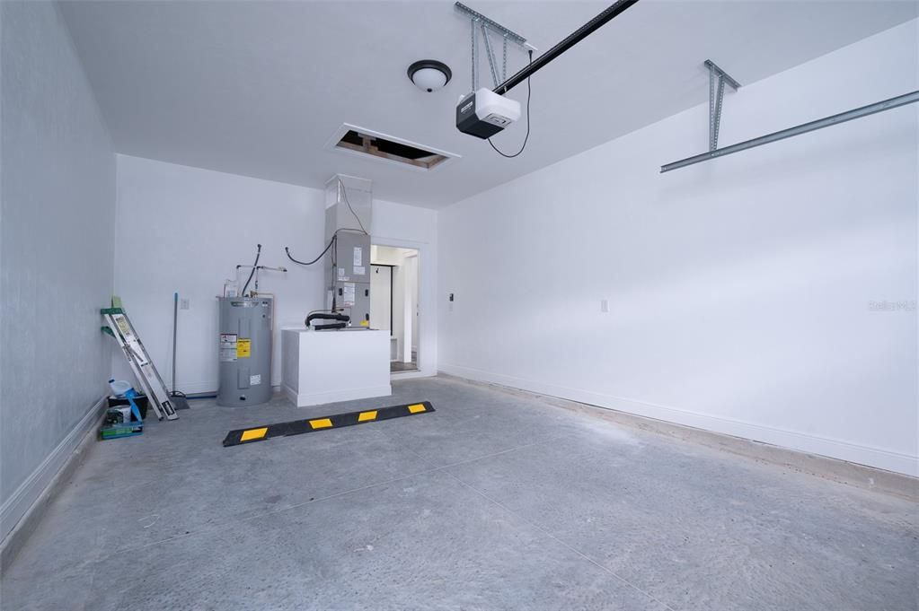 For Sale: $281,900 (3 beds, 2 baths, 1241 Square Feet)