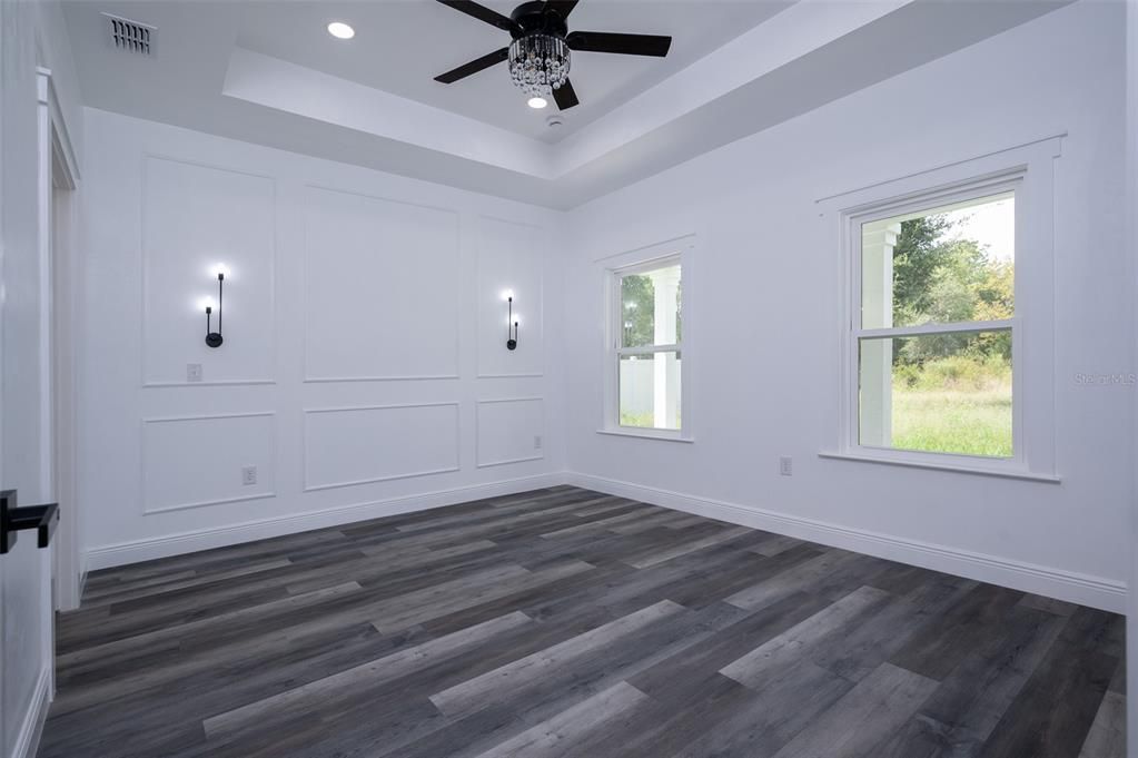 For Sale: $281,900 (3 beds, 2 baths, 1241 Square Feet)