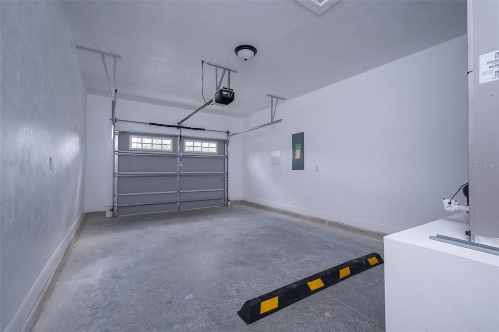 For Sale: $281,900 (3 beds, 2 baths, 1241 Square Feet)