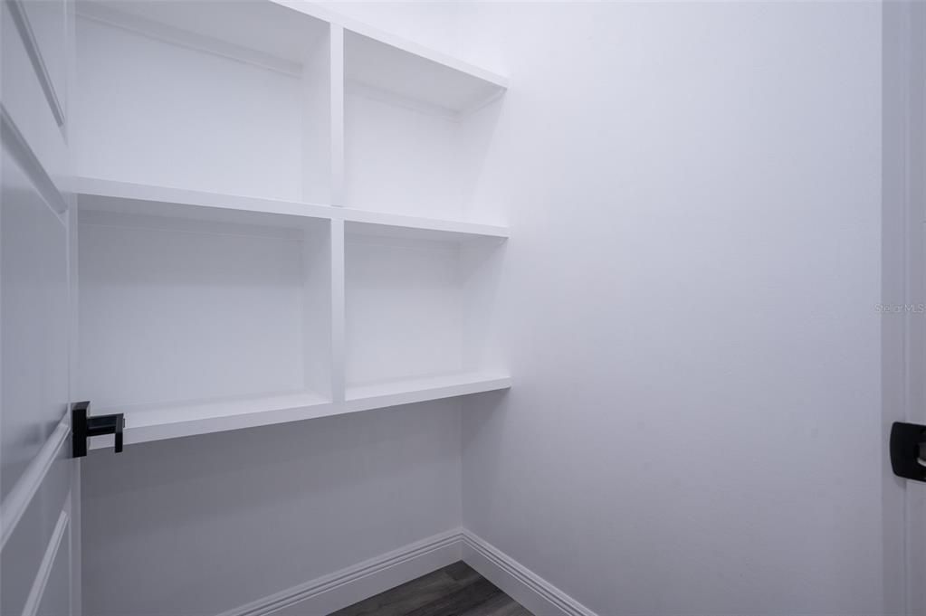 For Sale: $281,900 (3 beds, 2 baths, 1241 Square Feet)