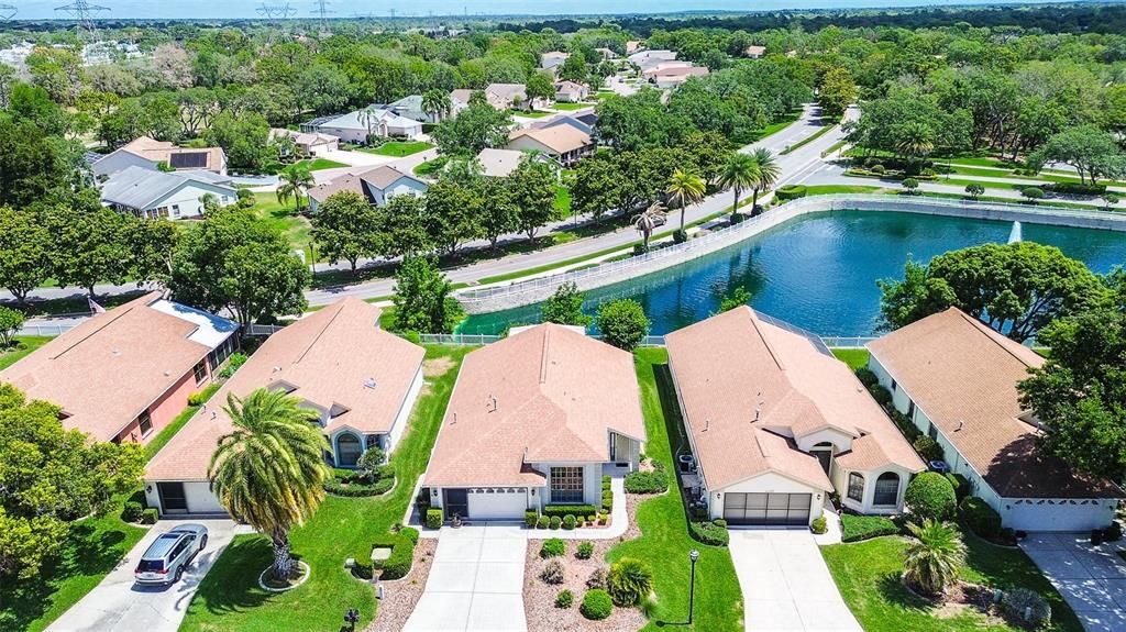 На продажу: $242,000 (2 спален, 2 ванн, 1701 Квадратных фут)