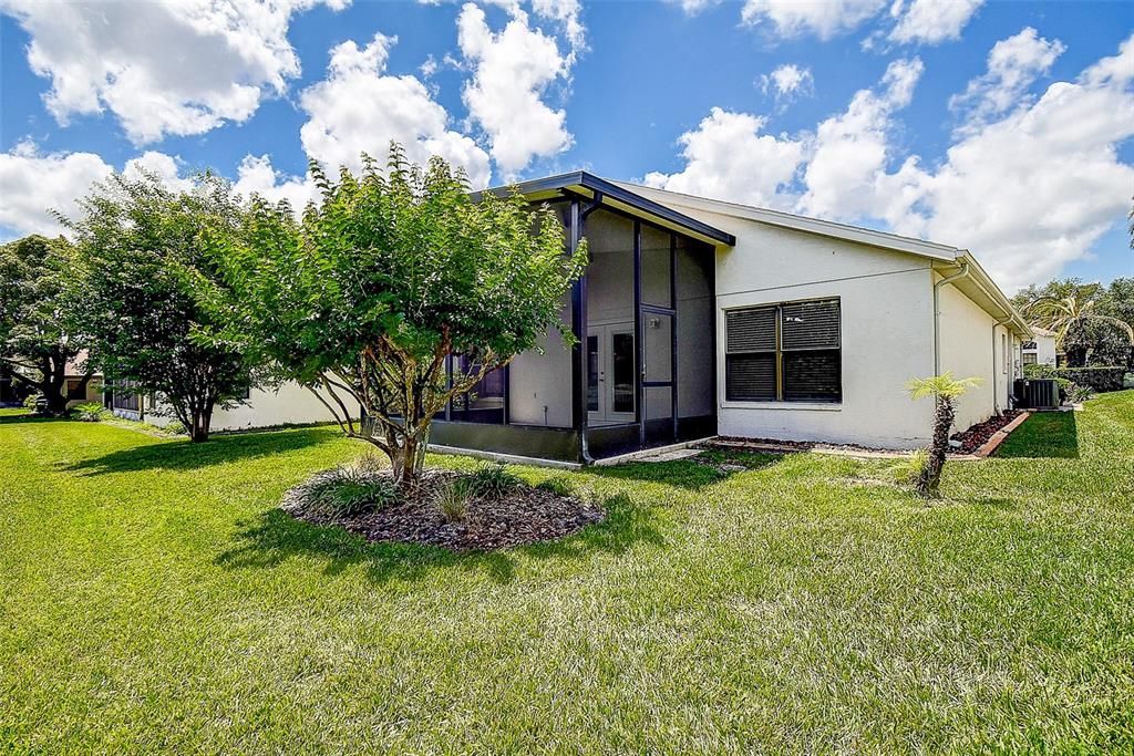 На продажу: $242,000 (2 спален, 2 ванн, 1701 Квадратных фут)