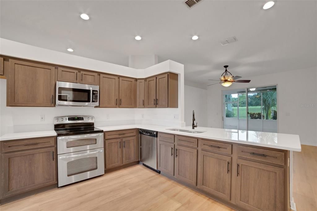 Active With Contract: $439,900 (3 beds, 2 baths, 1930 Square Feet)