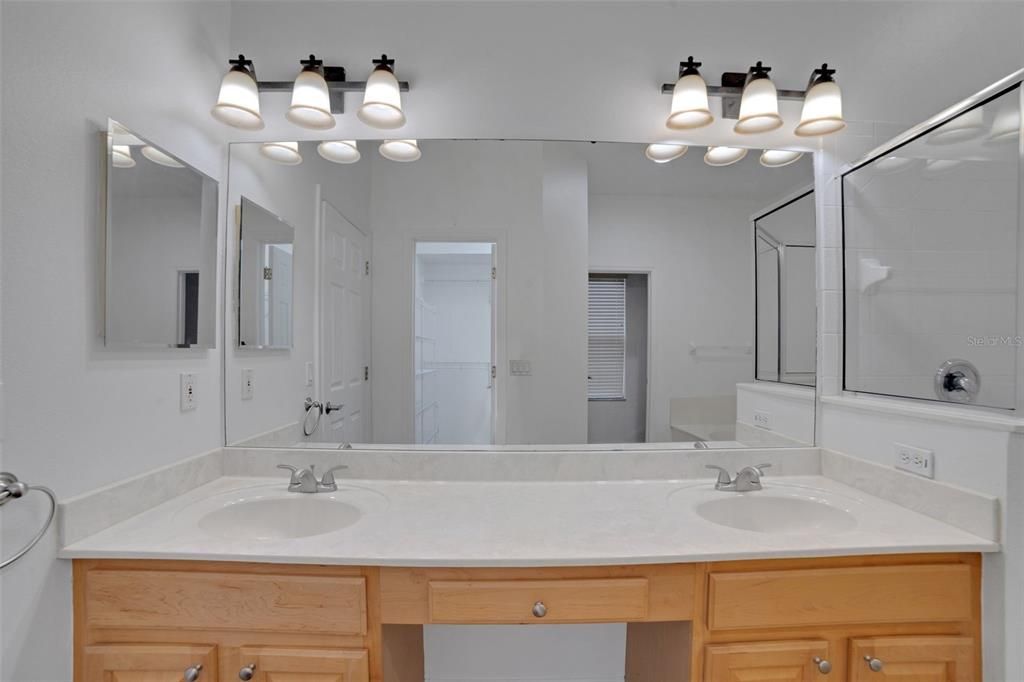 Active With Contract: $439,900 (3 beds, 2 baths, 1930 Square Feet)