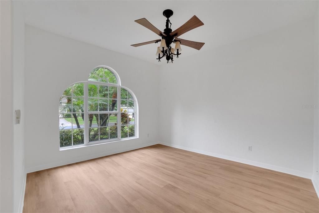 Active With Contract: $439,900 (3 beds, 2 baths, 1930 Square Feet)