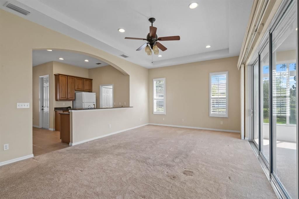 For Sale: $339,500 (3 beds, 3 baths, 1908 Square Feet)