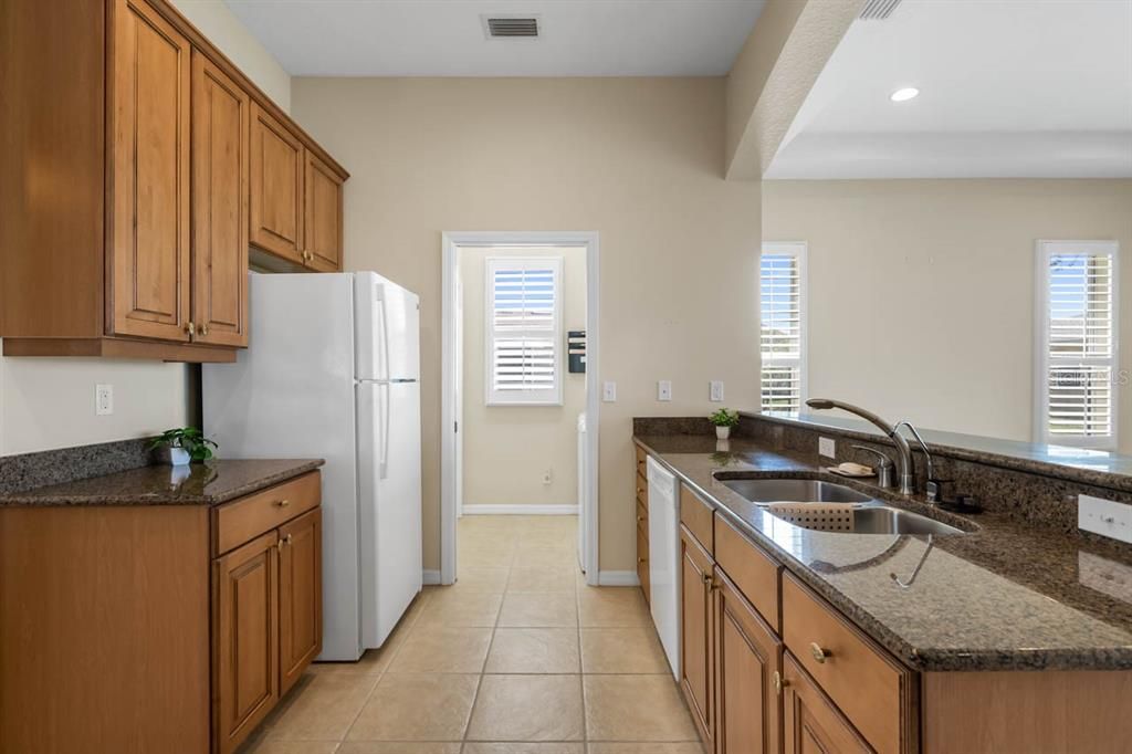 For Sale: $339,500 (3 beds, 3 baths, 1908 Square Feet)