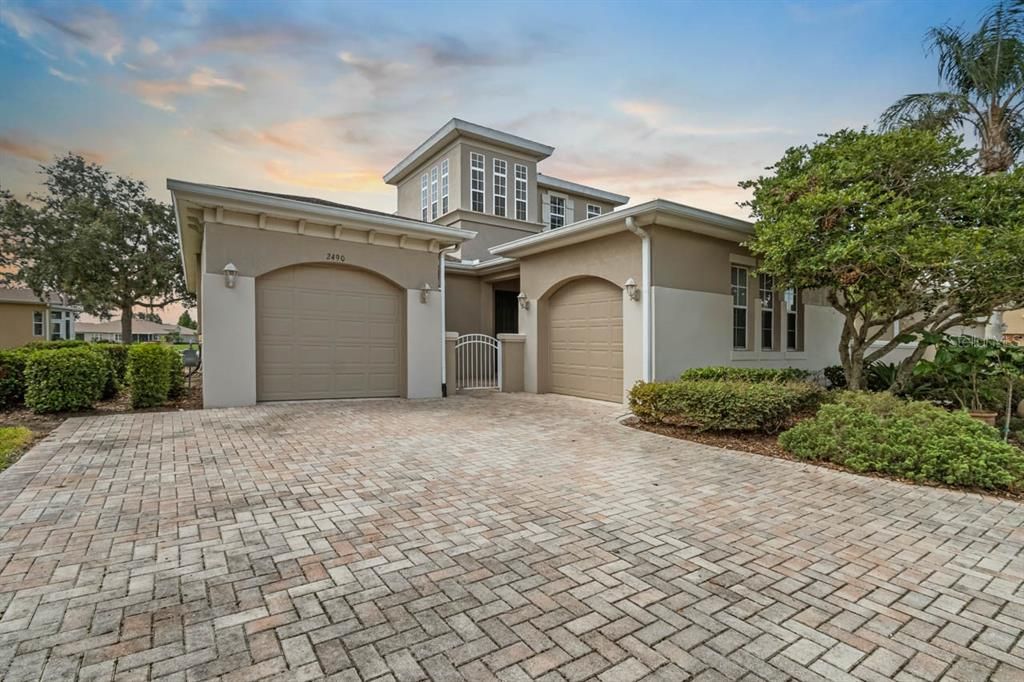 For Sale: $339,500 (3 beds, 3 baths, 1908 Square Feet)