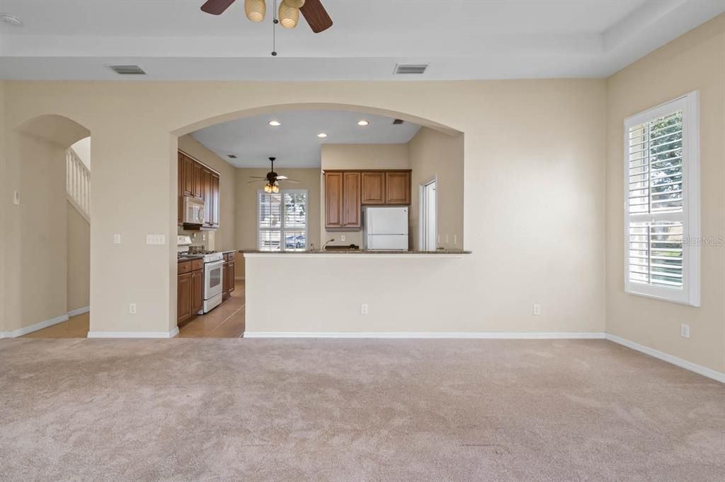 For Sale: $339,500 (3 beds, 3 baths, 1908 Square Feet)