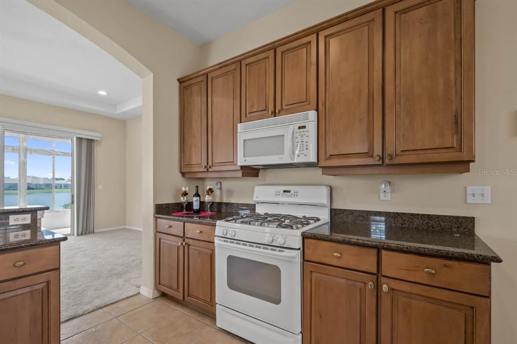 For Sale: $339,500 (3 beds, 3 baths, 1908 Square Feet)