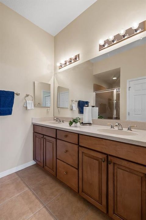 For Sale: $339,500 (3 beds, 3 baths, 1908 Square Feet)