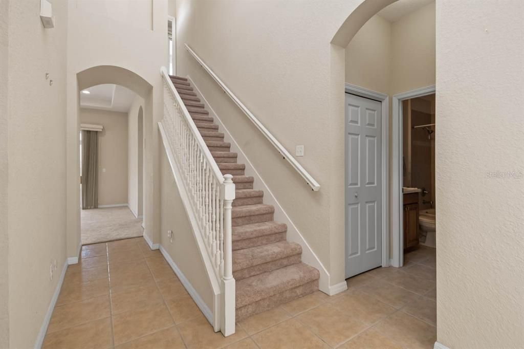 For Sale: $339,500 (3 beds, 3 baths, 1908 Square Feet)