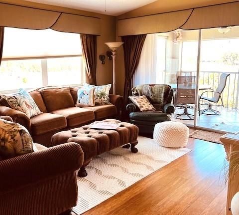 For Rent: $6,000 (2 beds, 2 baths, 1230 Square Feet)