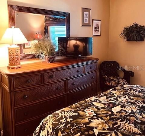 For Rent: $6,000 (2 beds, 2 baths, 1230 Square Feet)