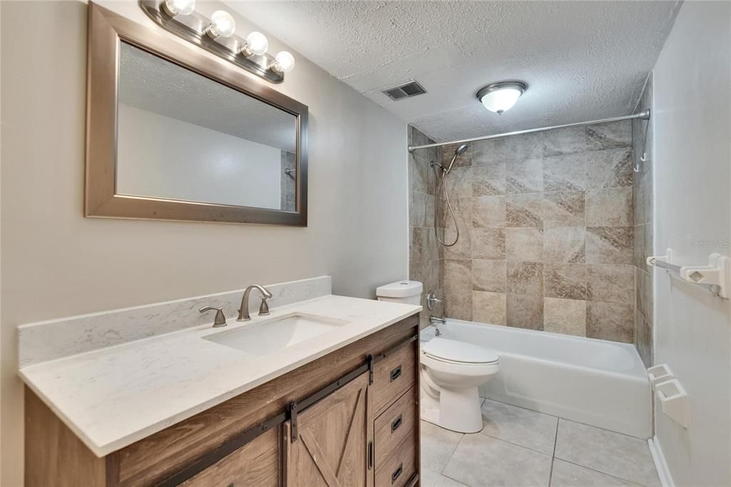 For Sale: $109,000 (1 beds, 1 baths, 760 Square Feet)