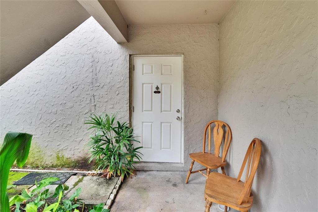 For Sale: $109,000 (1 beds, 1 baths, 760 Square Feet)