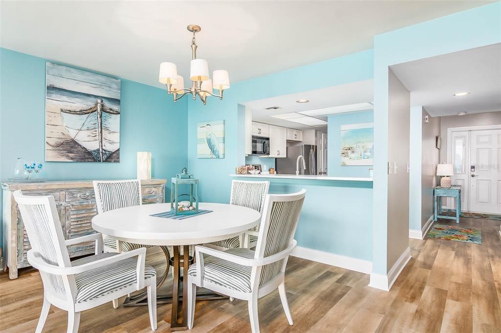 En Venta: $600,000 (3 camas, 2 baños, 1560 Pies cuadrados)