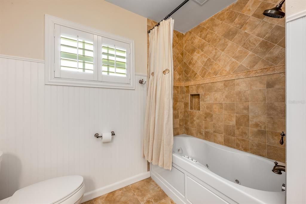 For Sale: $835,000 (3 beds, 2 baths, 2237 Square Feet)