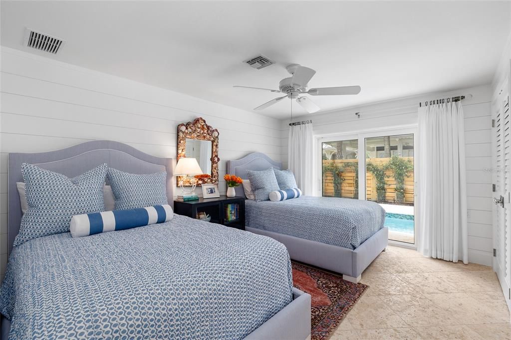 For Sale: $4,995,000 (3 beds, 2 baths, 2049 Square Feet)