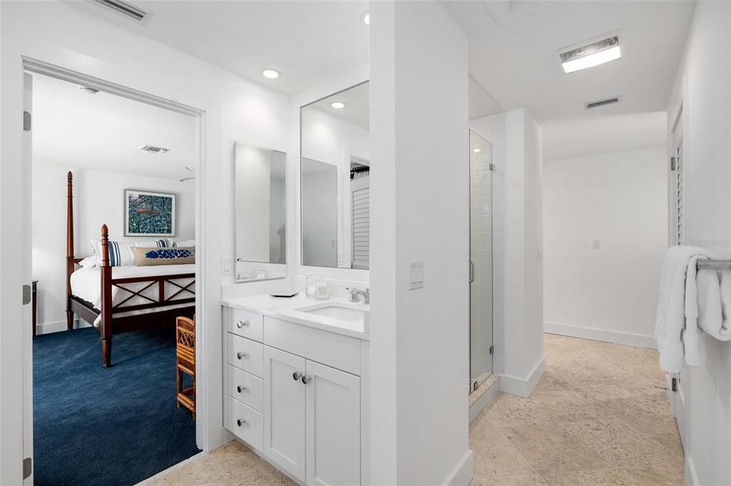 For Sale: $4,995,000 (3 beds, 2 baths, 2049 Square Feet)