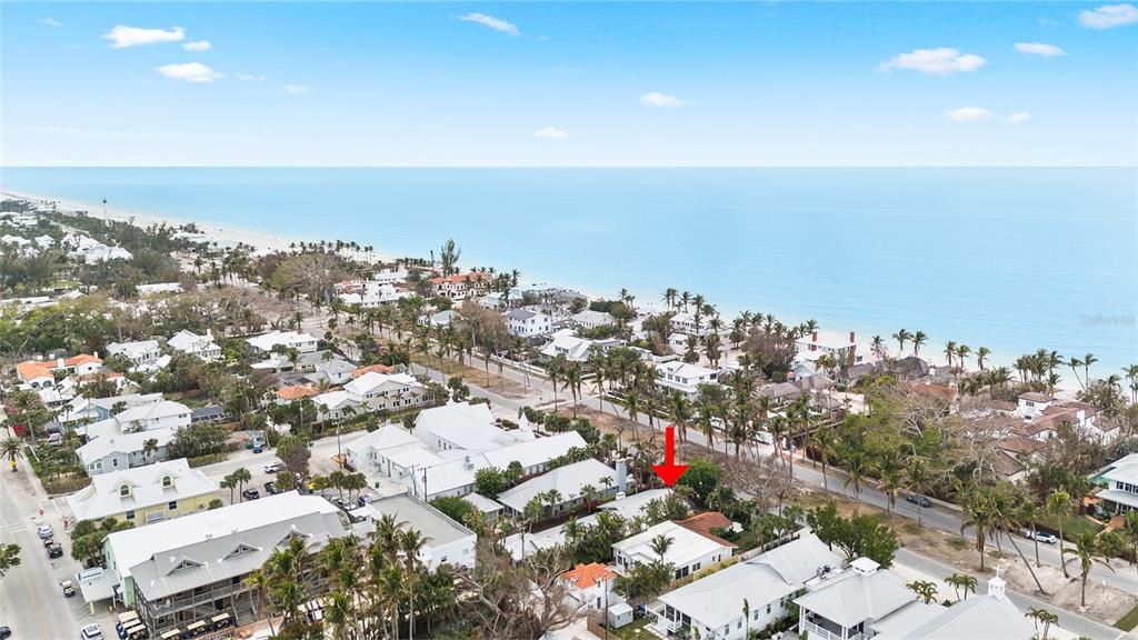 For Sale: $4,995,000 (3 beds, 2 baths, 2049 Square Feet)