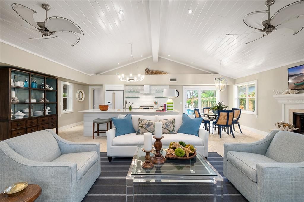 For Sale: $4,995,000 (3 beds, 2 baths, 2049 Square Feet)