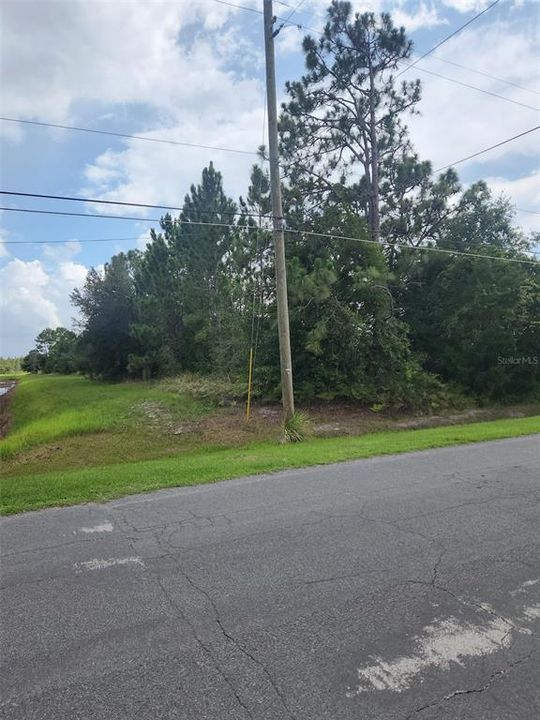 На продажу: $134,900 (2.31 acres)