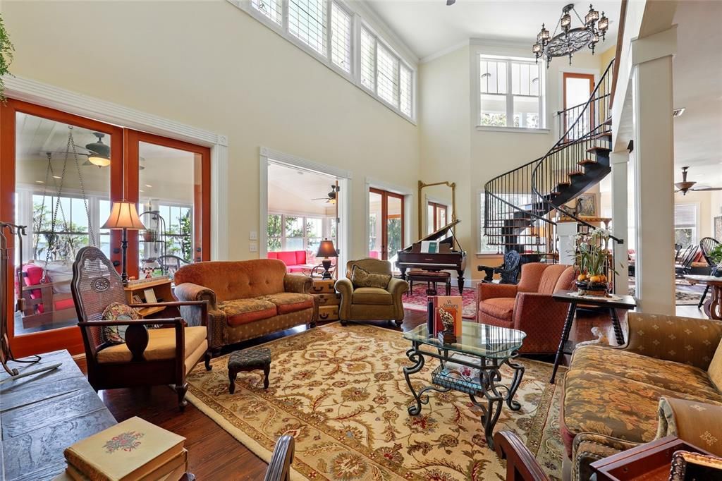 For Sale: $1,795,000 (5 beds, 6 baths, 5943 Square Feet)